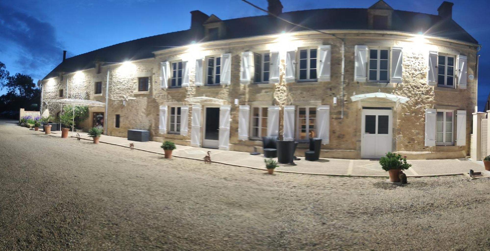 La Ferme Aux Chats Formigny Exteriör bild